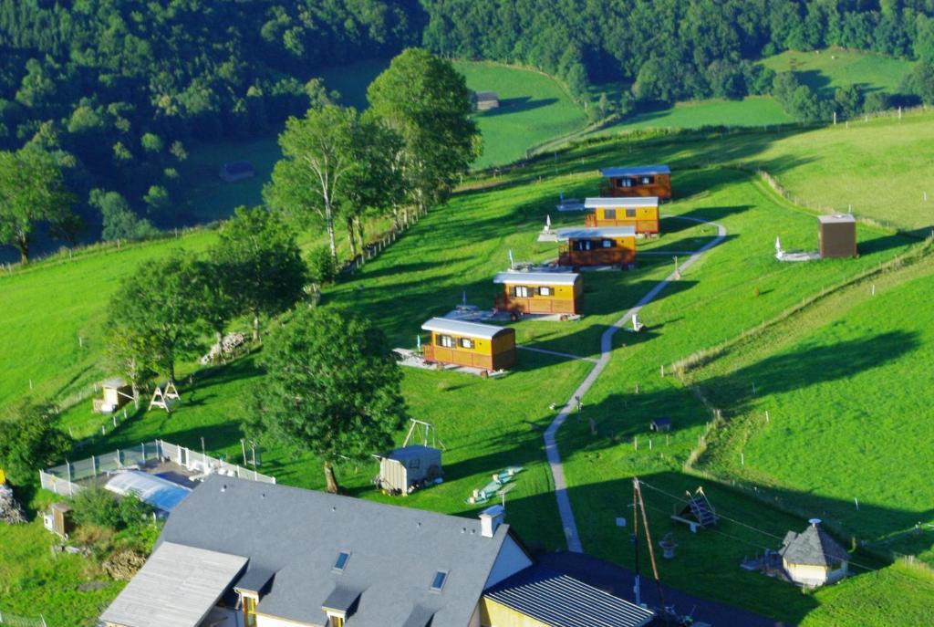 Domaine De La Chaux De Revel Pension Saint-Martin-Valmeroux Buitenkant foto